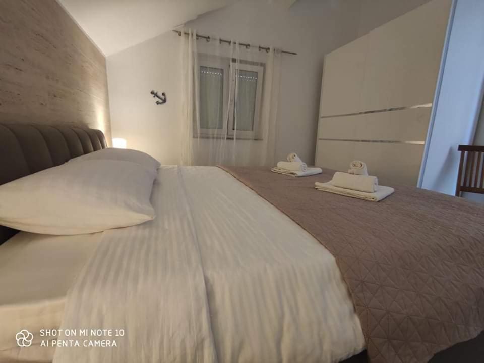 Apartments Zelic Задар Екстер'єр фото