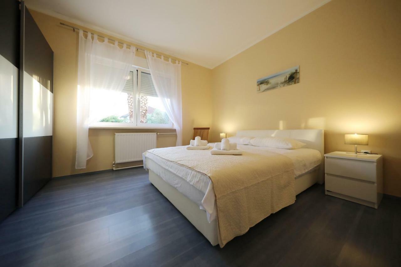 Apartments Zelic Задар Екстер'єр фото