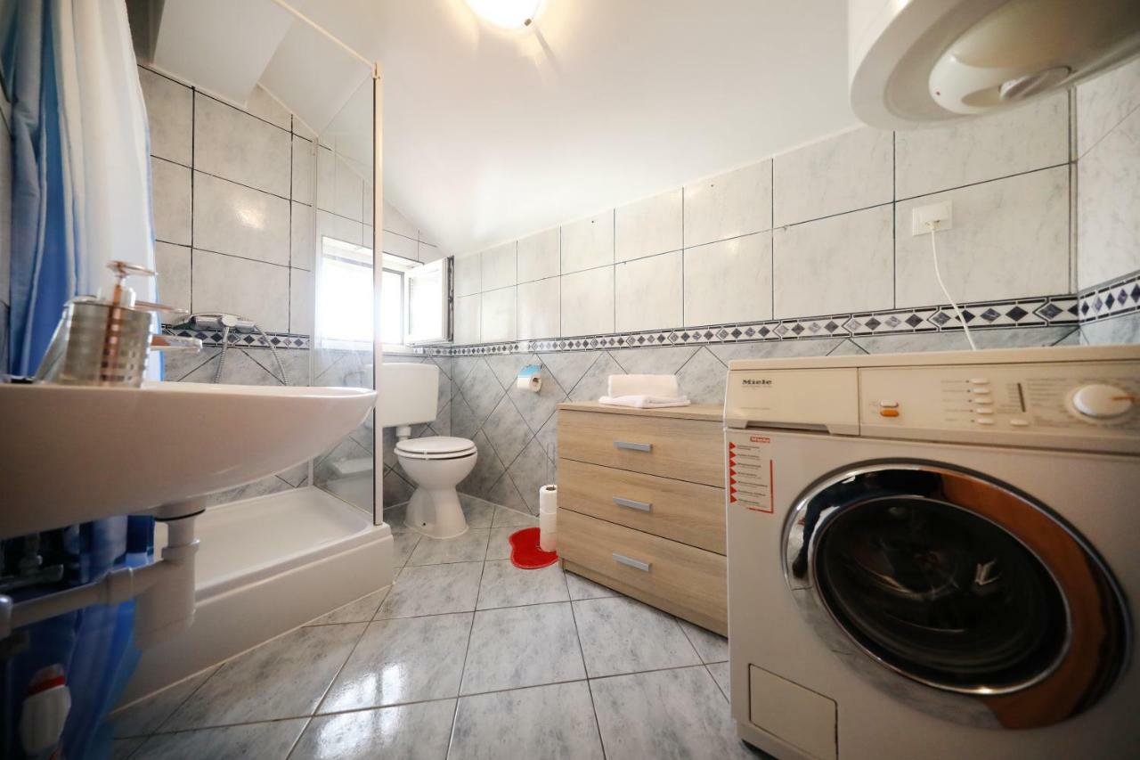 Apartments Zelic Задар Екстер'єр фото